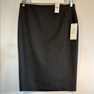 Ann Taylor tropical wool charcoal gray pencil skirt. NWT. Size 6.